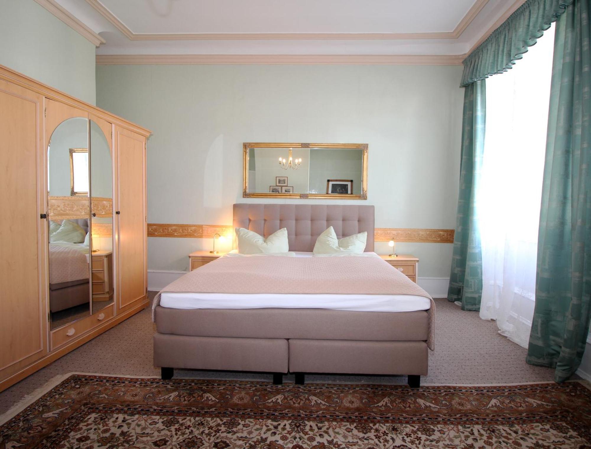 Historisches Hotel Zum Schwan Bad Karlshafen Eksteriør billede